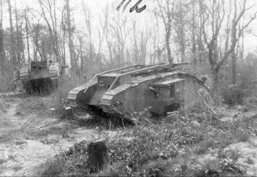 File:Bundesarchiv Bild 183-R27012, Bei Cambrai erbeuteter englischer Panzer.jpg