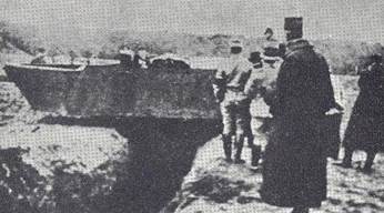 File:French armoured Baby Holt experiment at Sauain 9 December 1915.jpg